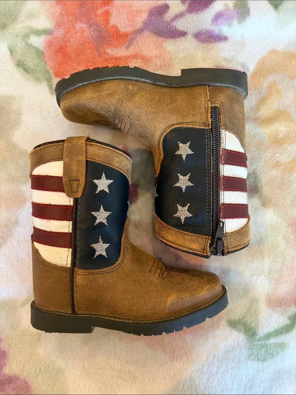 Kids Flag-Inspired Western Boots - Brown with Red, White & Blue Stars